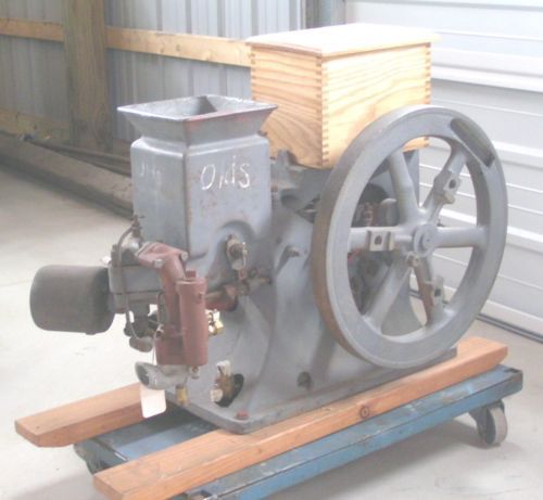 OLDS 1-1/2 Hp - hit and miss gas engine mfg by R. E. Olds -Seager Engine Works