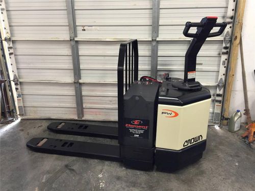 Crown pw3520-60 electric pallet jack 6000lbs 24vdc refurbished includes charger for sale