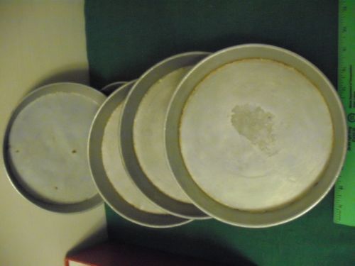 Lot of 5 Used 9&#034; Deep Dish Pizza Pans Seasoned