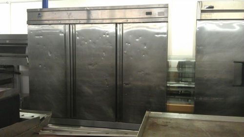 Coldtech 3 solid full door freezer cfd-jf for sale