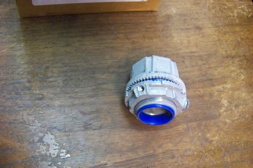 New thomas &amp; betts h100gr-tb 1&#034; insulated grounding hub, zinc for sale