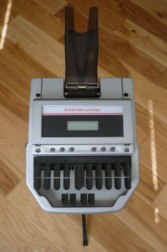 Stenograph Stentura Protege court reporting machine, accessory package (8078031)