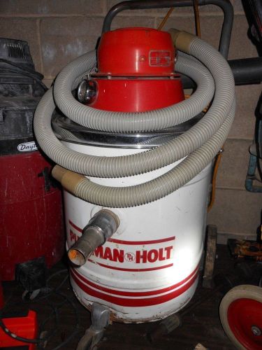 Pullman Holt Wet/Dry Commercial Vacuum 6.4 amps 10 Gallon