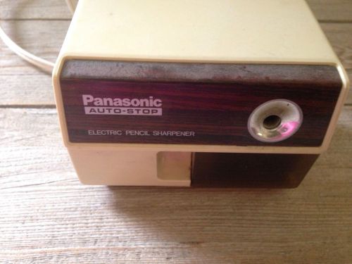 VINTAGE PANASONIC ELECTRIC PENCIL SHARPENER BEIGE WOOD GRAIN KP-110 AUTOSTOP