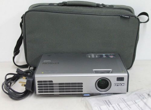EPSON EMP-760 Compact Form Presentation 2500-Bright Lamp Projector USB Kit