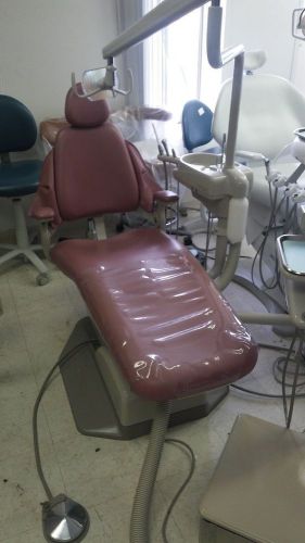 Adec Performer 3 Dental Chair - Delivery, Light, Assistants Arm