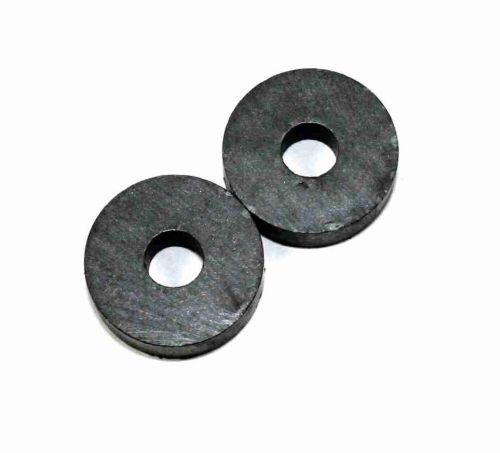 Round Ferrite Magnet with Mount hole, 1lb Pull Strength - Lot of 10 (28N058)
