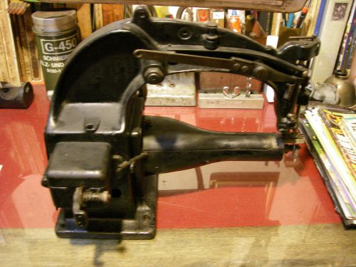 Vintage UNION SPECIAL Sewing machine 11900
