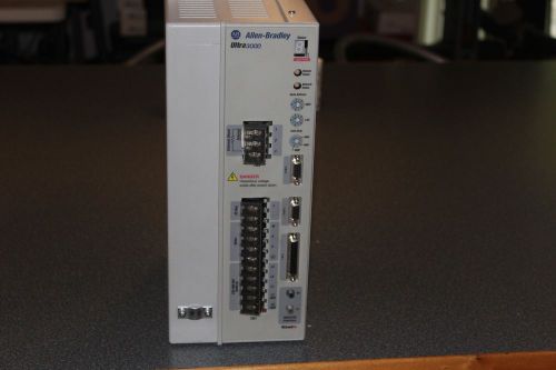Allen-Bradley Ultra 3000 mo. 2098DSDHV030SE Industrial Control System