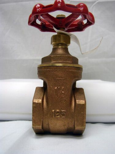 Brass gate valve 1-1/2&#034; ips 125 lincoln products taiwan original tag brass red for sale