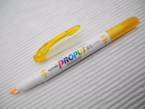 1 X  Uni-Ball Propus 102-T Twins head Highlighter Yellow(Japan)