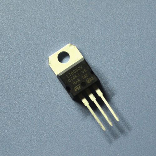 10 pcs DC-DC DC to DC LM7805 L7805 7805 1.5A TO-220 Voltage Regulator IC new