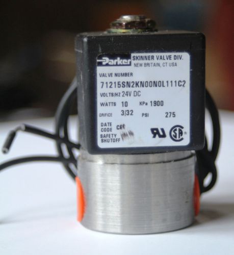 Parker skinner solenoid valve - part# 71215sn2kn00 nol111c2 - new w 24vdc coil for sale