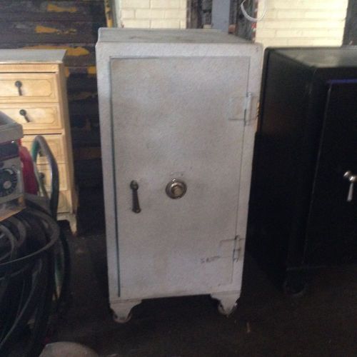 Safe by Meilink Safe Co. of Toledo Ohio In Good Condition Used