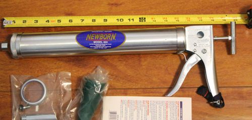 Newborn 424 Bulk Sausage Ratchet Rod Caulking Gun 24 onces