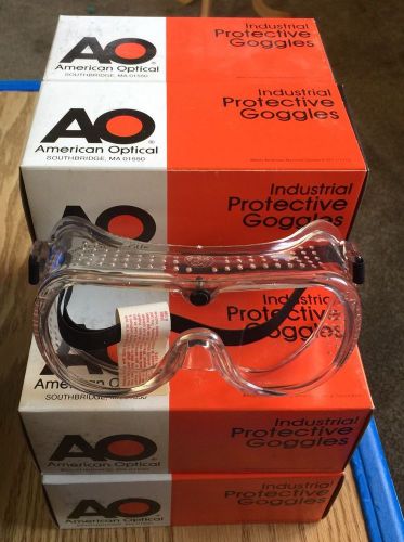 (8) AMERICAN OPTICAL INDUSTRIAL PROTECTIVE GOGGLES 482B CLR LENS 40811 LOT