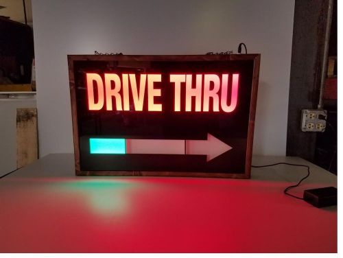 Drive Thru LED Light Sign Boxs    - 16&#039;&#039;x26&#034;x2&#039;&#039;    Arrow Led flash light