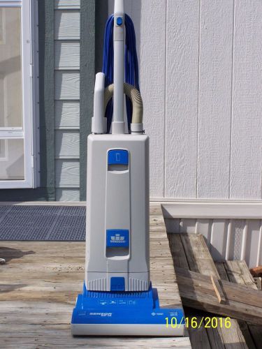 WINDSOR SENSOR XP15 COMMERCIAL UPRIGHT VACUUM MADE IN GERMANY