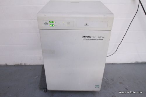 NUAIRE CO2 AIR-JACKETED INCUBATOR OVEN NU-5500