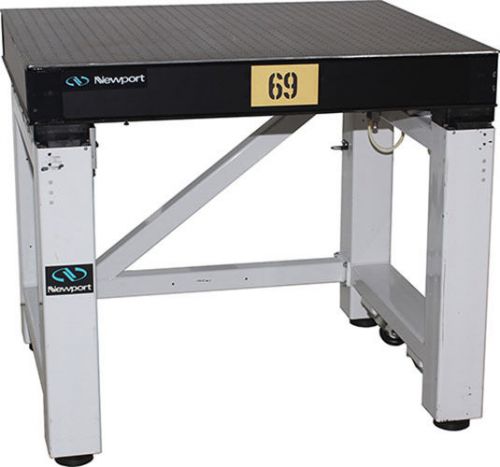 Newport 23318-01 Optical Breadboard Vibration Isolation Table