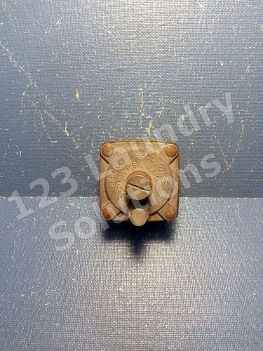 Leemco A-150 Gas Regulator 1/2 PSI MAX SET 3.5 Used