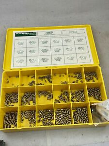MCMASTER CARR 18.8 STAINLESS STEEL CUP POINT SET SCREWS ASSORTMENT 900 Pieces