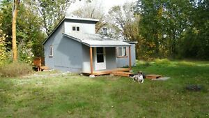 cabin/tiny home 20&#039;x30&#039; furnished newly remodeled 