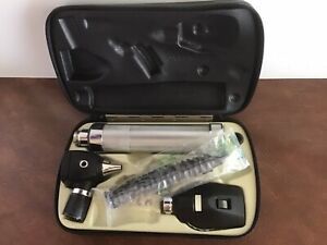 Vintage Welch Allyn Ophthalmoscope &amp; Otoscope - Diagnostic Set With Case