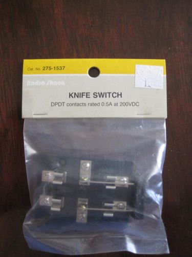 Radio Shack Vintage DPDT 0.5-Amp 200 VDC Knife Switch 275-1537