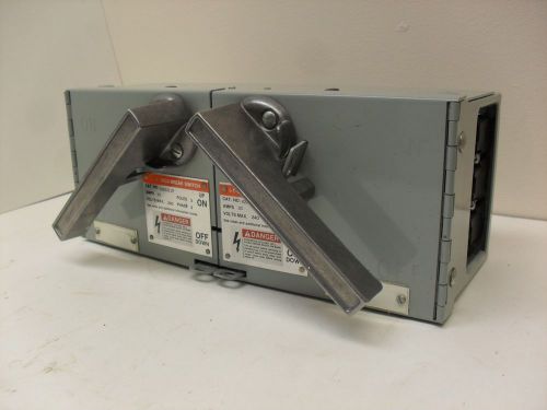 SIEMENS ITE PANELBOARD V2B3211R DISCONNECT 30-30 AMPS 240 VOLTS 3 POLE DUSIBLE