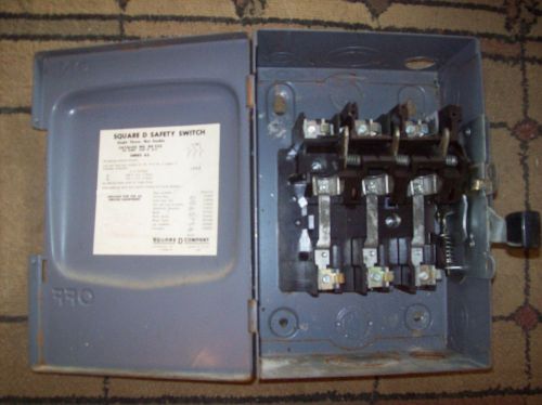 Square D Safety Switch Cat # DU 322   60 AMP 240 Volt  Series A2