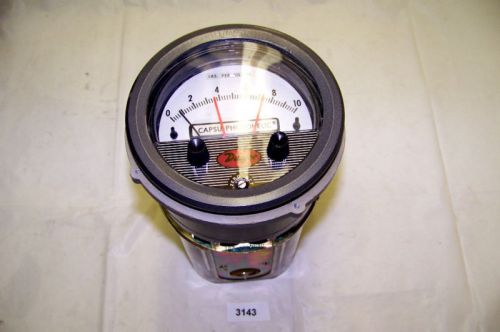 (3143) Dwyer Capsu Photohelic Pressure Switch Gage 43210