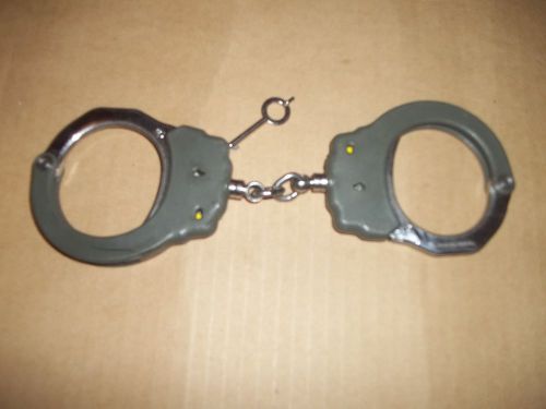 Handcuffs ASP model 100 w/key