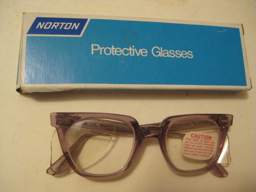 NOS VINTAGE NORTON SAFETY GLASSES IN ORIGINAL BOX ~ BRAND NEW OLD STOCK ~