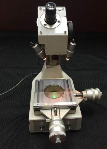 Mitutoyo toolmakers microscope tm-100 series 176 no. 235 50.60 hz 8va for sale