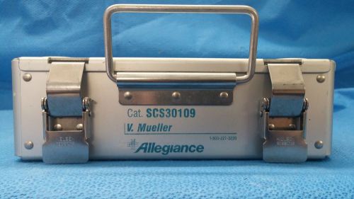 V. Mueller SCS30109 Universal Camera Case