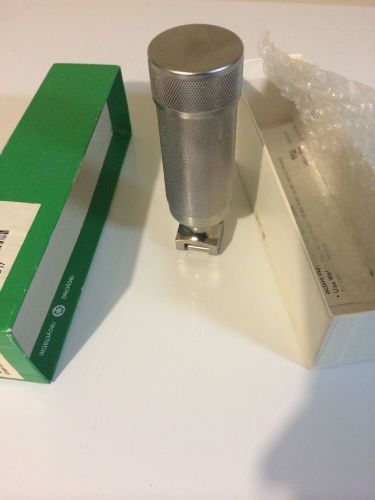 Welch Allyn 60305 AA Battery Halogen Lamp Flashlight  Laryngoscope Handle
