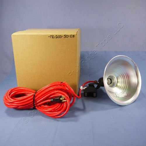 Heavy duty utility magnetic-based incandescent job site spot light with 50&#039; cord for sale