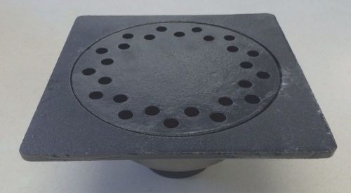 New Bell Trap 8&#034; X 8&#034; X 2-3/4&#034; OD outlet  Cast Iron   Body and Lid Included