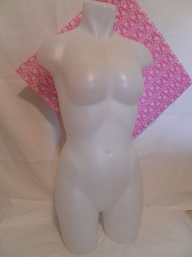 Mannequin Women&#039;s Full Torso Hard Plastic Free Standing/Hanging Form 34&#034; Tall