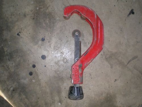2-5&#034; PIPE CUTTER/SPARE CUTTING WHEEL IN HANDLE