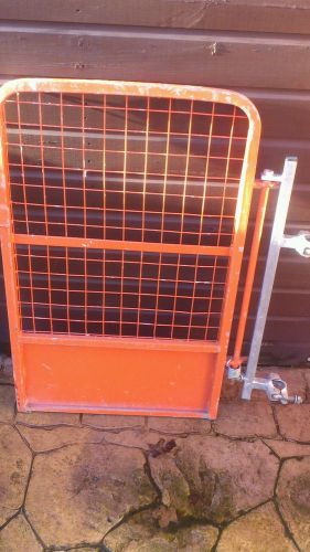 USED SCAFFOLDING  SAFETY GATE ,SPRING LOADED.GOOD CONDITION