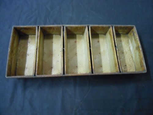 5 strap bread pans used