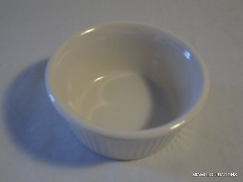 Lot of 48 4oz fluted shallow carlisle s289-42  bone heavy weight melamine for sale