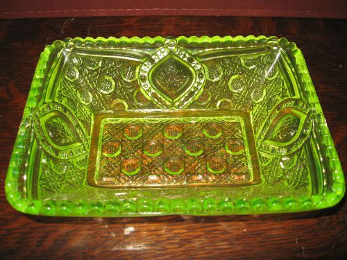 Vaseline glass floral oval pattern candy jam soap dish uranium yellow tray bowl