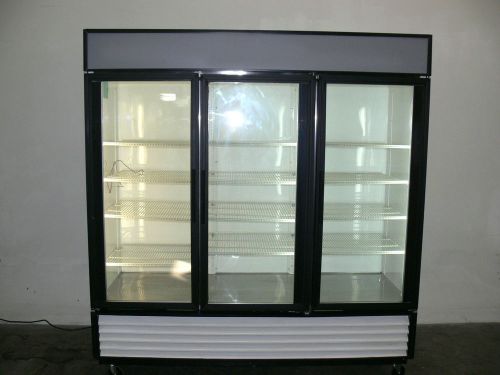 True gdm-72  3-door deli style commercial refrigerator w/ glass doors for sale