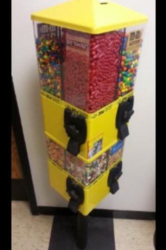 1 U-TURN Terminator 8 Select Vending machine NEW IN BOX( Yellow) Candy Toys Gum