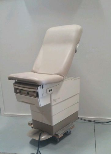 Midmark 223 Hi Low exam table! Excellent condition!