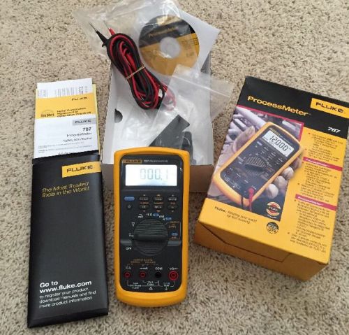 FLUKE 787 PROCESSMETER WITH MANUAL ON CD, BOX, TEST LEAD -EXCELLENT CONDITION!