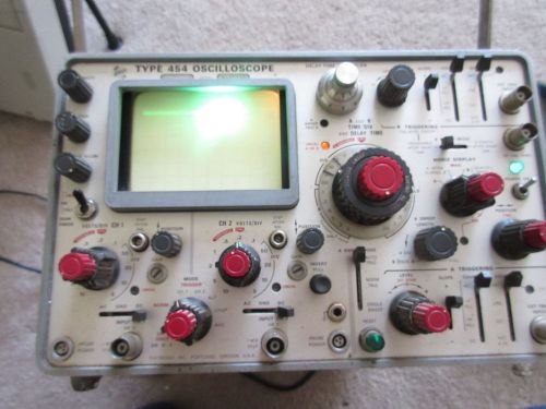 Tektronix 454 2 Channel Analog Oscilloscope 150Mhz with Manual